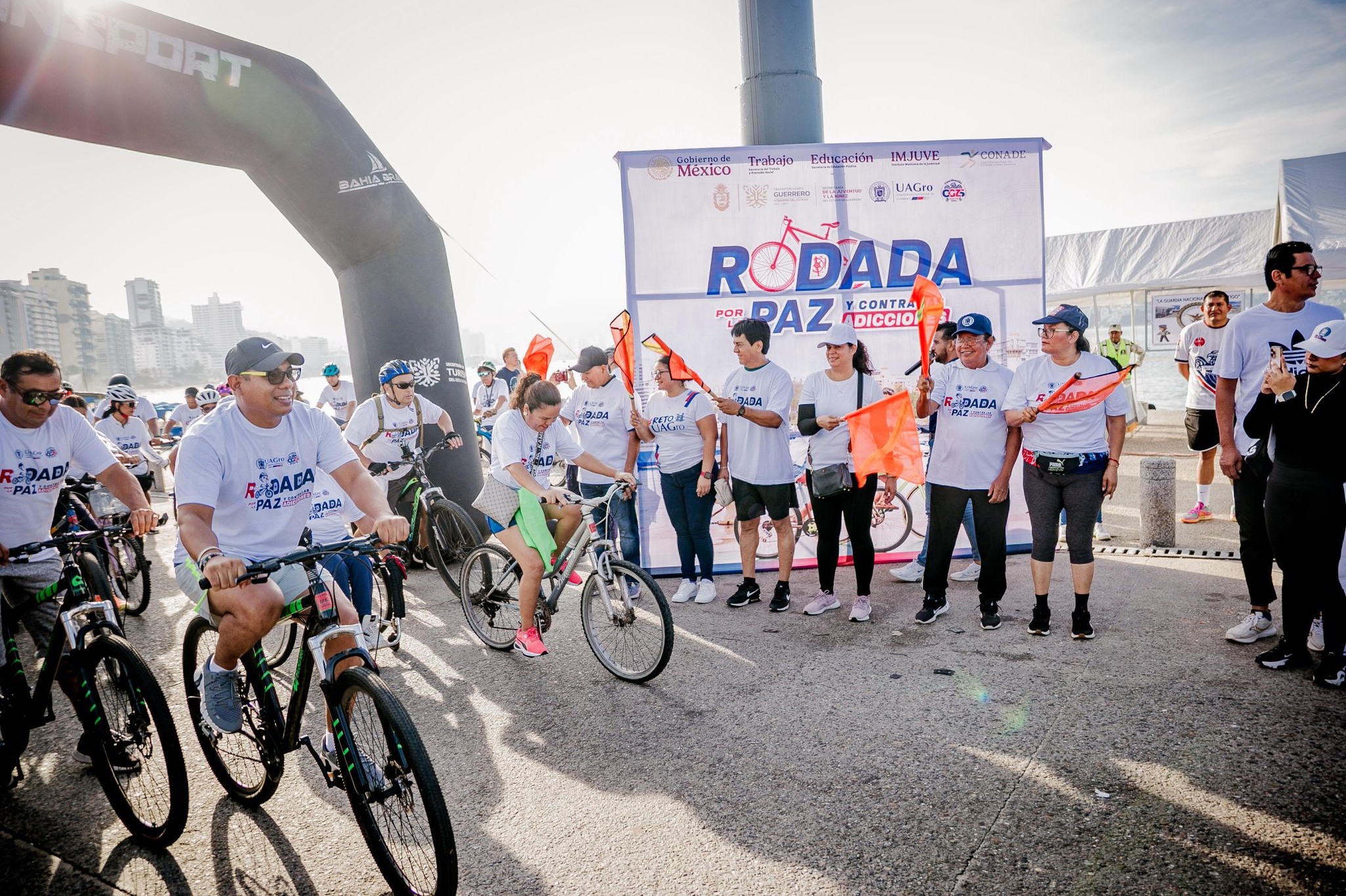 LA UAGRO PARTICIPA EN LA RODADA NACIONAL POR LA PAZ Y CONTRA LAS ADICCIONES