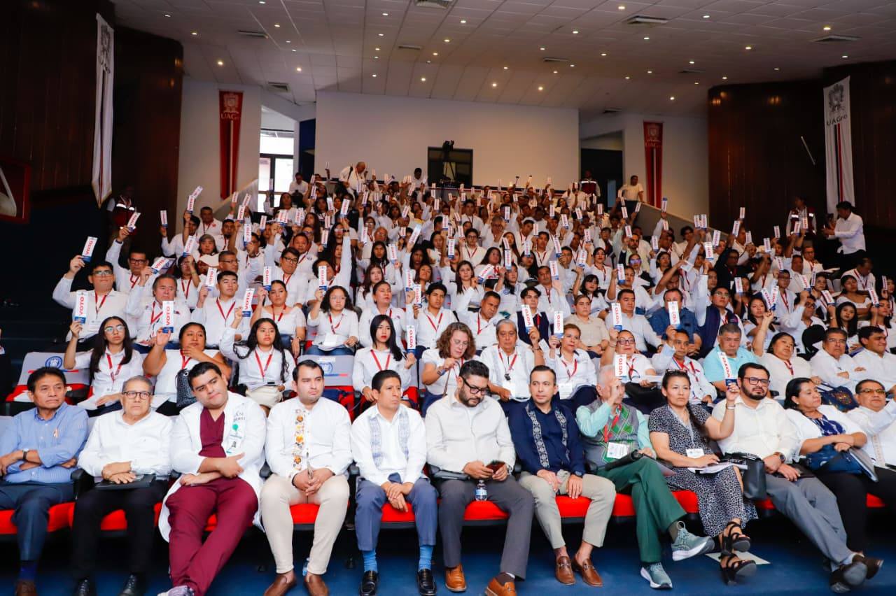 LA UAGRO EXPANDE SU OFERTA ACADÉMICA CON LA CREACIÓN DE NUEVOS POSGRADOS Y LICENCIATURAS  