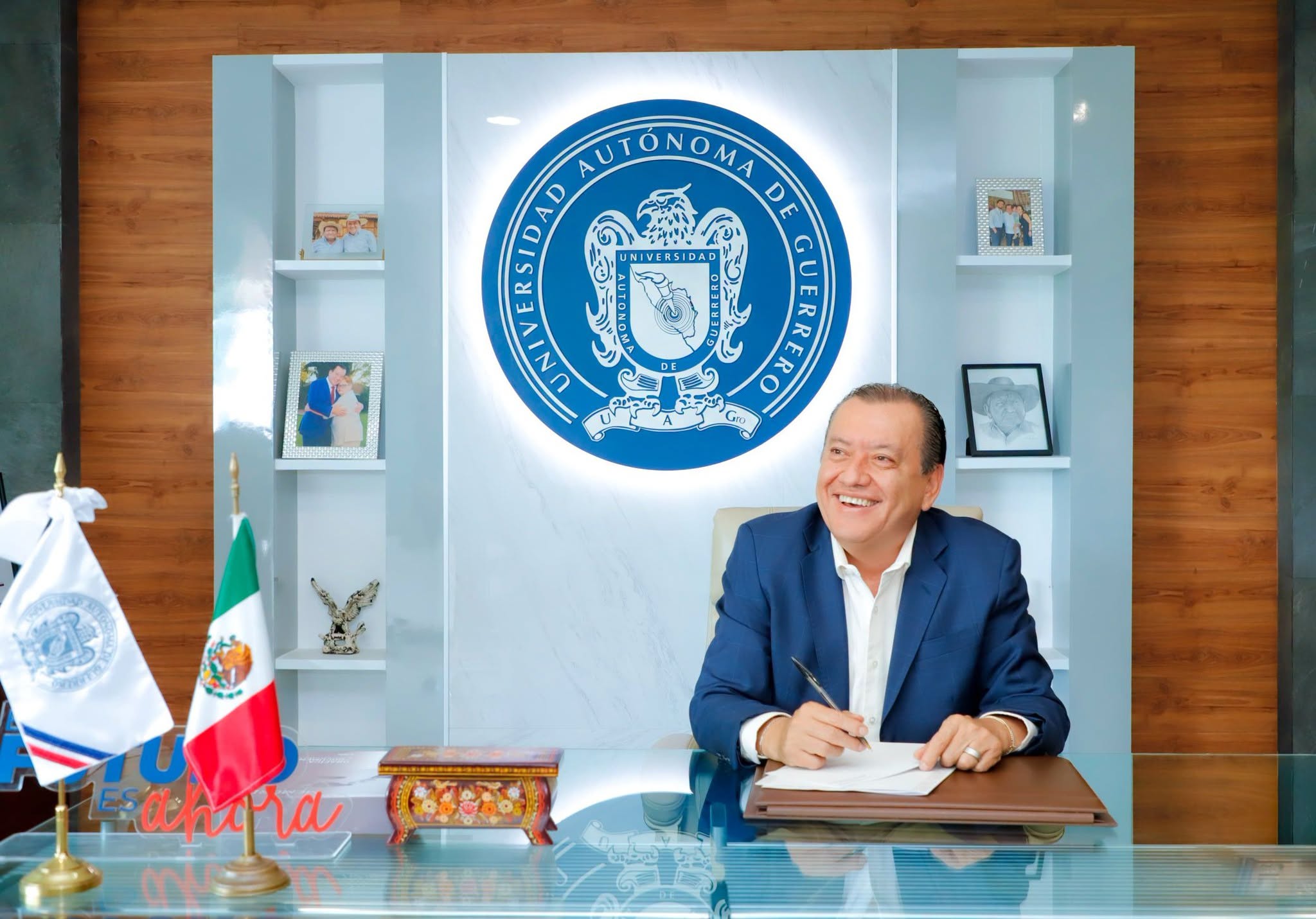 EL H. CONSEJO UNIVERSITARIO DE LA UAGRO APRUEBA LICENCIA AL DR. JAVIER SALDAÑA ALMAZÁN EN UNA SESIÓN QUE DESTACA LA ESTABILIDAD Y UNIDAD INSTITUCIONAL 