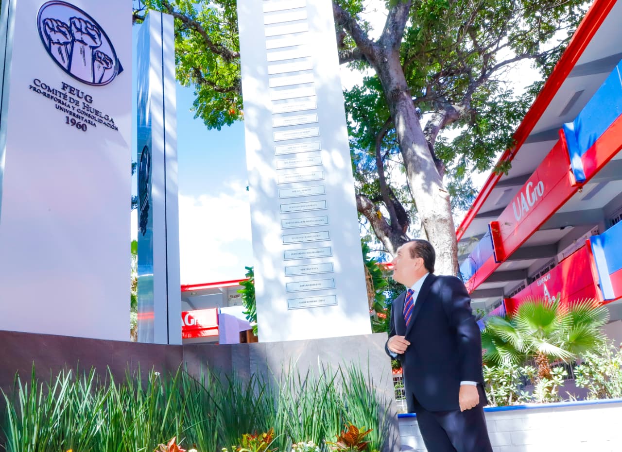 MEMORIAL DE 1960: LA UAGRO HONRA LA MEMORIA HISTÓRICA DE LA LUCHA SOCIAL Y UNIVERSITARIA EN GUERRERO 
